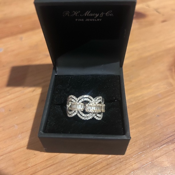 Effy 14k white gold ring new size 7 - Picture 8 of 8